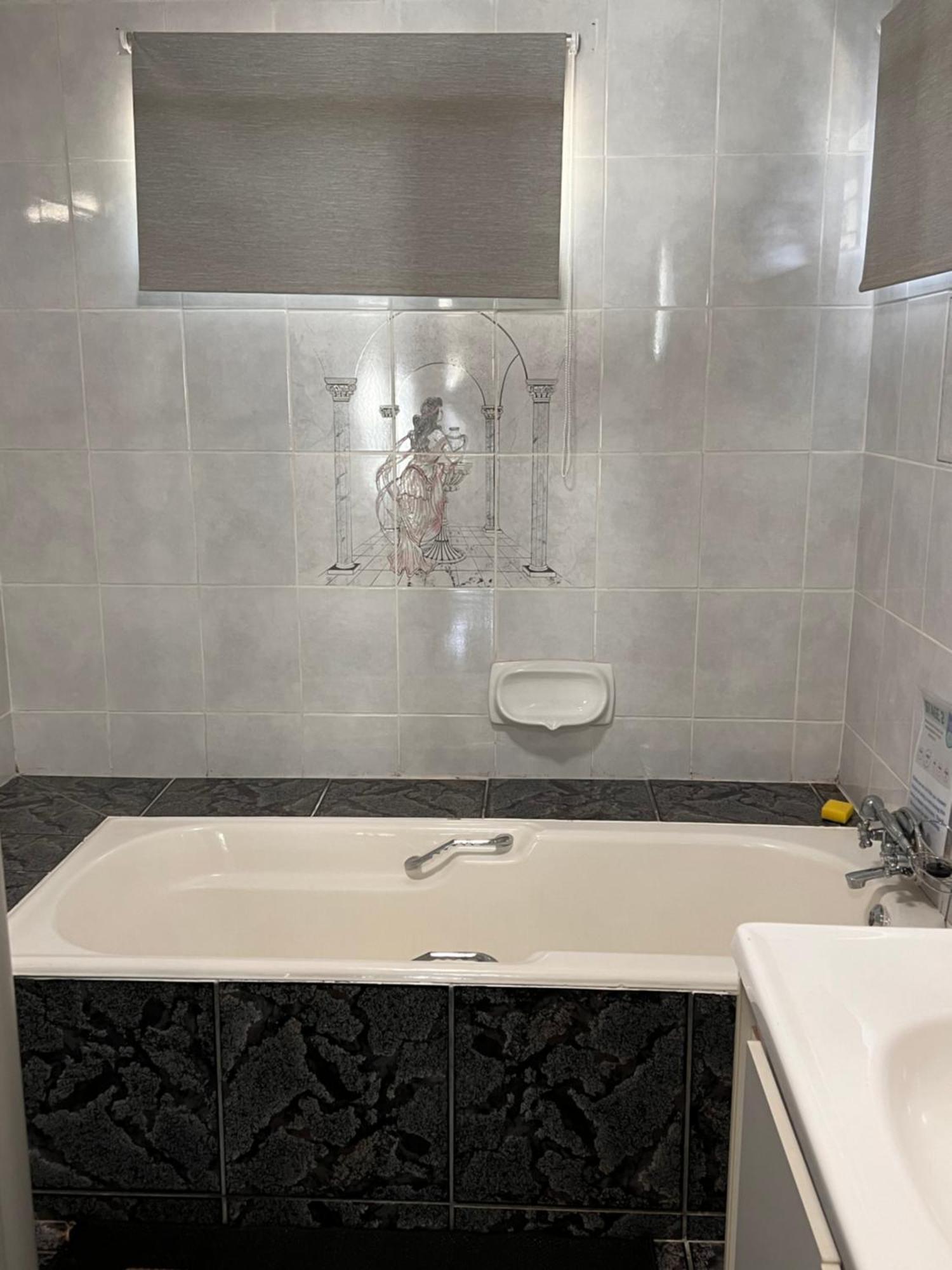 2 Op Terblanche Guesthouse Boksburg Kültér fotó